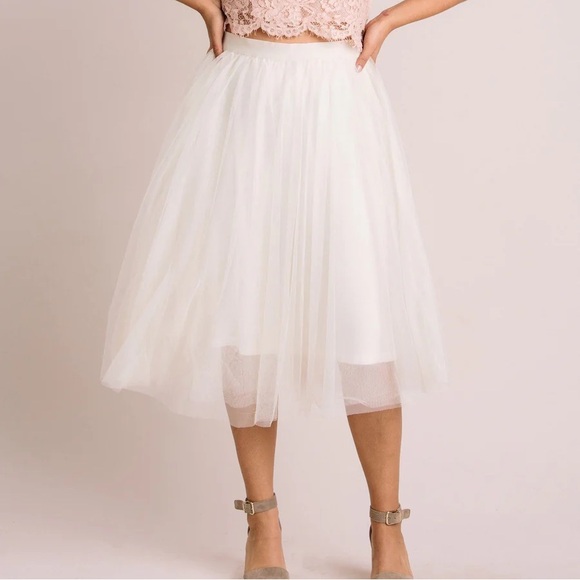 Esley Tulle Skirt - Picture 5 of 5